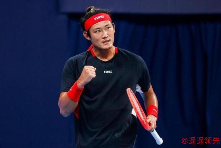 澳网首轮吞败仗，张之臻“登山”道阻且长